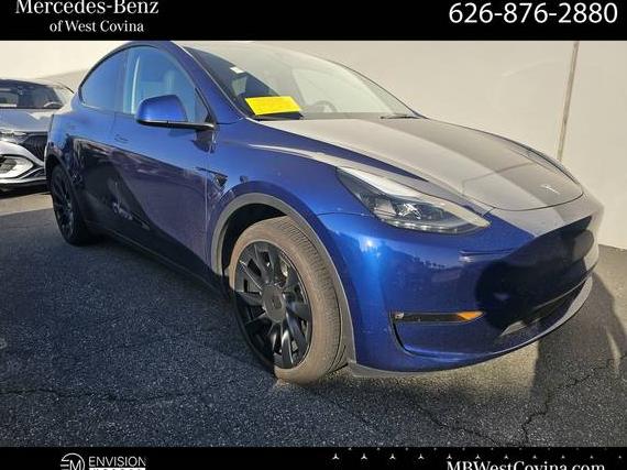 TESLA MODEL Y 2024 7SAYGDEE8RF054187 image